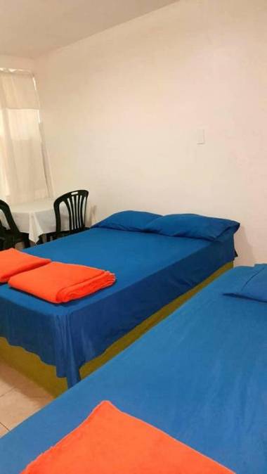 Habitación Equipada en Posada Villa Mayo a 5 minutos de Playa Parguito