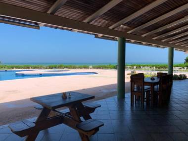 Cimarron Suites Playa Parguito