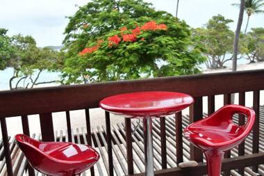 Luxury Beachfront - One Step to Sapphire Beach