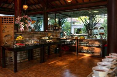 SAM Tuyen Lam Resort