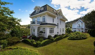 SAM Tuyen Lam Resort