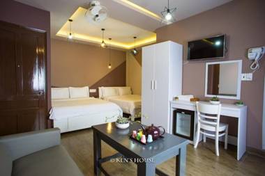 Ken's Backpackers Hotel