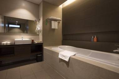 Terracotta Villa Tuyen Lam Lake Dalat