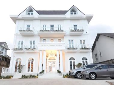 Dalat De Charme Village