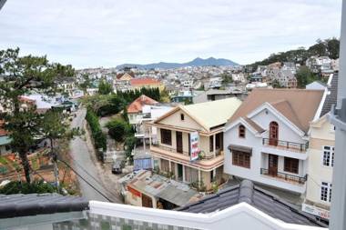 Phuong Tram Villa Hotel