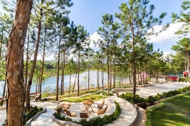Cereja Hotel & Resort Dalat
