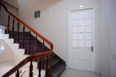 OYO 987 Thanh Thanh Nhan Hotel