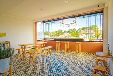 Minh Huy House - Sân thượng ngắm phố gần chợ. 