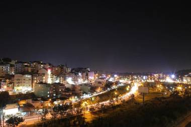 Hoang Minh Chau Ba Trieu Hotel