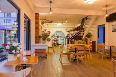 Dalat Hoa Nang Hotel