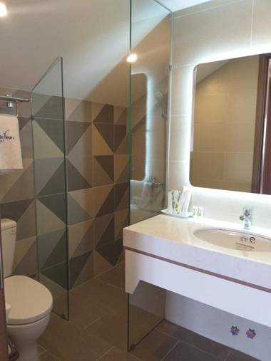 Ngan Hoa - Mille Fleurs 02