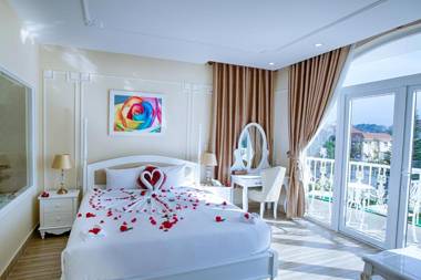 La Vie En Rose Villa