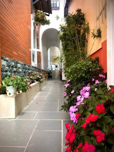 Maison de Fleurs - Ngôi Nhà Hoa