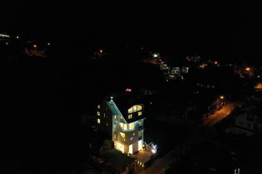 Hanoi Amsterdam Condotel