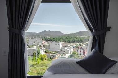 Đà Lạt Mega Sky Hotel