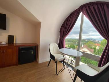 Peach Valley Hotel Dalat