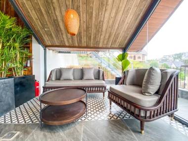 Miền Sương Khói - Home & Café