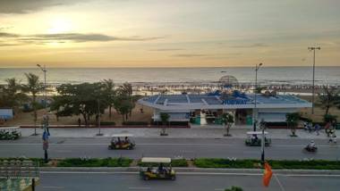 Khách sạn Hồ Gươm