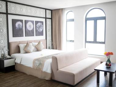 Flora Hotel & Residence