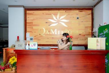 QaMi Hotel