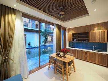 Tam House Villa Hotel