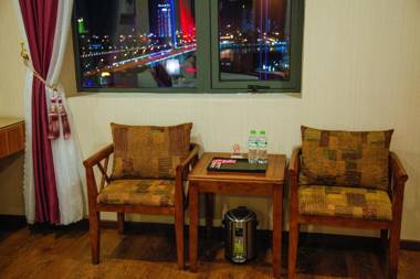 Lavender Riverside Hotel