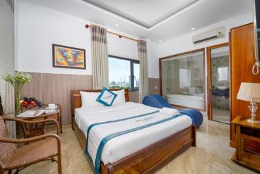 Nice House Hotel - Near My Khe Beach