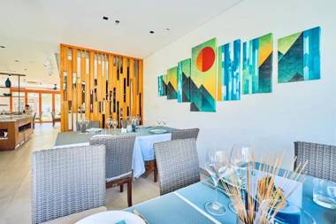 EmblemSea Luxury Villas few steps to the Danang beach