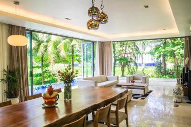 Villa 5 Bdrs Ocean view villa - Free Airport Pick Up