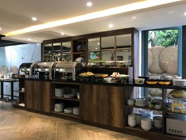 The Herriott Hotel & Suite Danang