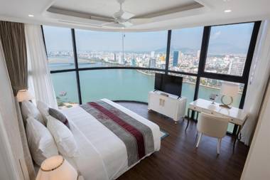 Meliá Vinpearl Danang Riverfront