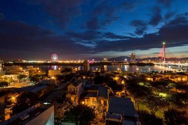 Cali Night Hotel Da Nang