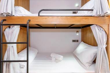 Seahorse Hostel & Bar by HAVI