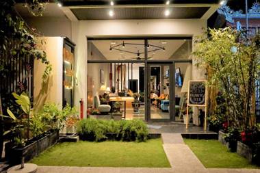 Oasis Hotel & Apartment