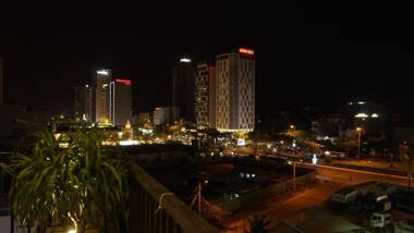 Oasis Hotel & Apartment