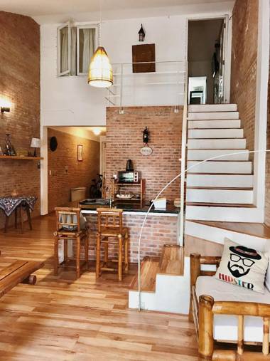 COZY VINTAGE HOUSE BY MY KHE BEACH