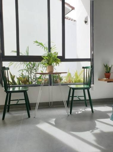 Lem's coffee & apartment