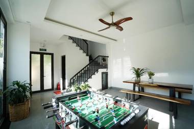 Balcony Studio 500m to BEACH-GARDEN-KOI FISH POND