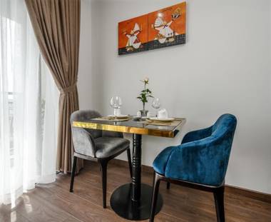 Sharon Hotel and Apartment