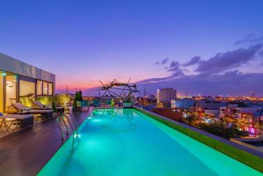 Prana Boutique Hotel and Apartments