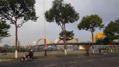 Sena home 3*1*Overlooking Danang Dragon bridge