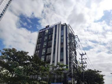 Vietnam Number One Hotel & Apartment