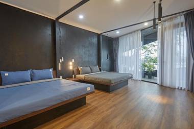 The Garden Riverside Hotel