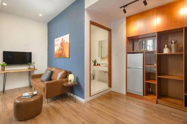 Modern 4-bdr Villa Foosball Downstairs Cafe