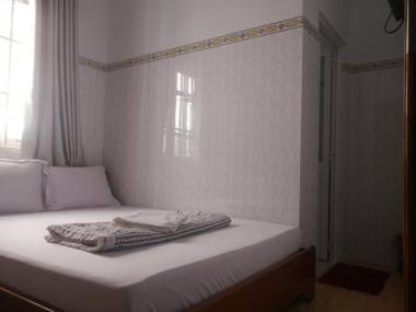 Nha Nghi Truong Phat