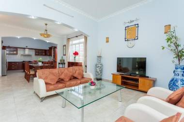 Ruby Villa 04 Vintage