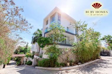 Ruby Villa 08 Sea View