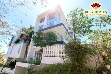 Ruby Villa 08 Sea View