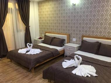 Helen Hotel & Apartment