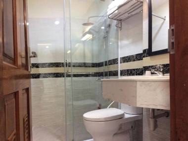 Hang Nga Luxury Hotel